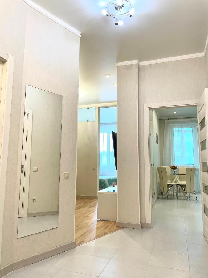Navit Luxury Apartments With Breakfast Near The Railway Station, The City Center And The Park Kiev Dış mekan fotoğraf