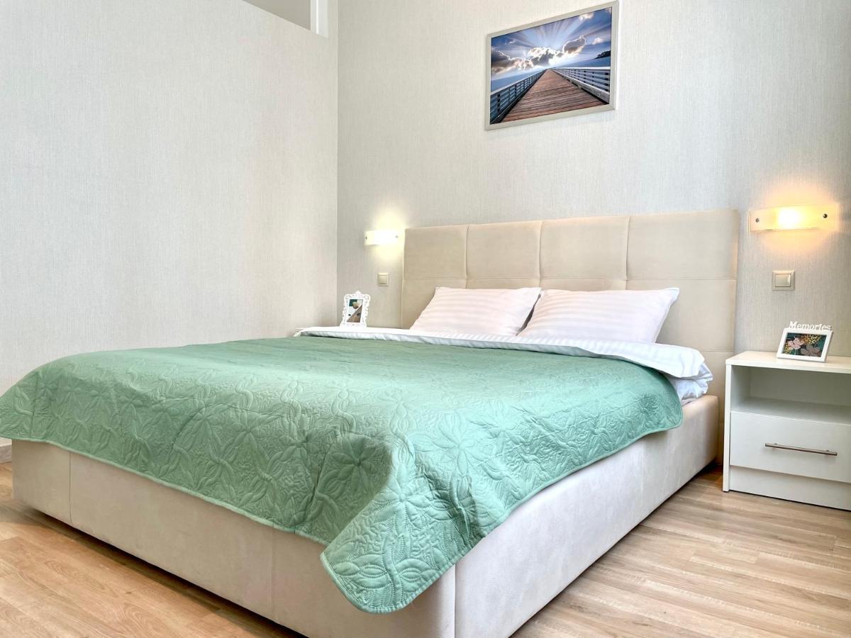 Navit Luxury Apartments With Breakfast Near The Railway Station, The City Center And The Park Kiev Dış mekan fotoğraf