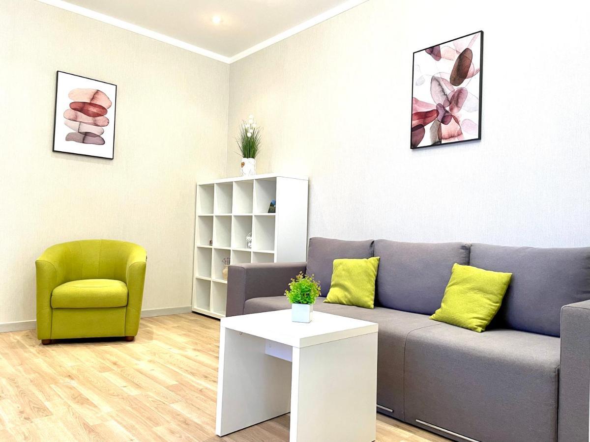 Navit Luxury Apartments With Breakfast Near The Railway Station, The City Center And The Park Kiev Dış mekan fotoğraf