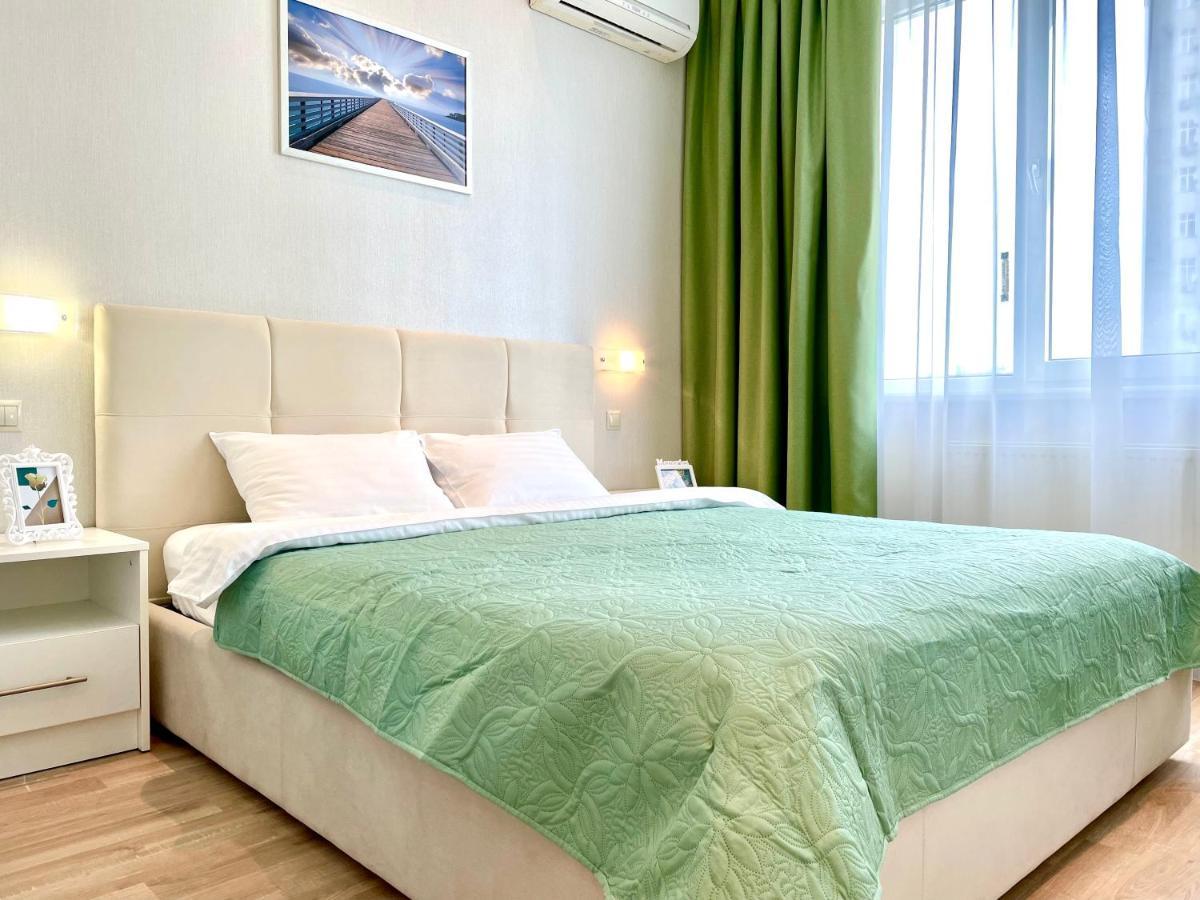 Navit Luxury Apartments With Breakfast Near The Railway Station, The City Center And The Park Kiev Dış mekan fotoğraf